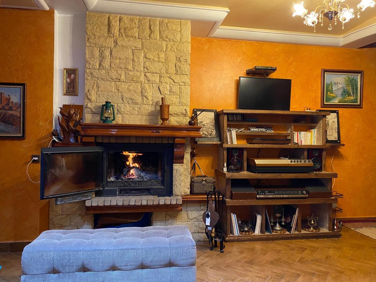Tres Joli Appartement Au Centre De Ifrane Ифран Экстерьер фото